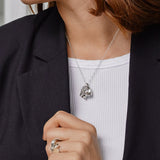Coquille necklace