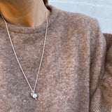 Burning heart pearl necklace