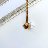 Burning heart pearl necklace