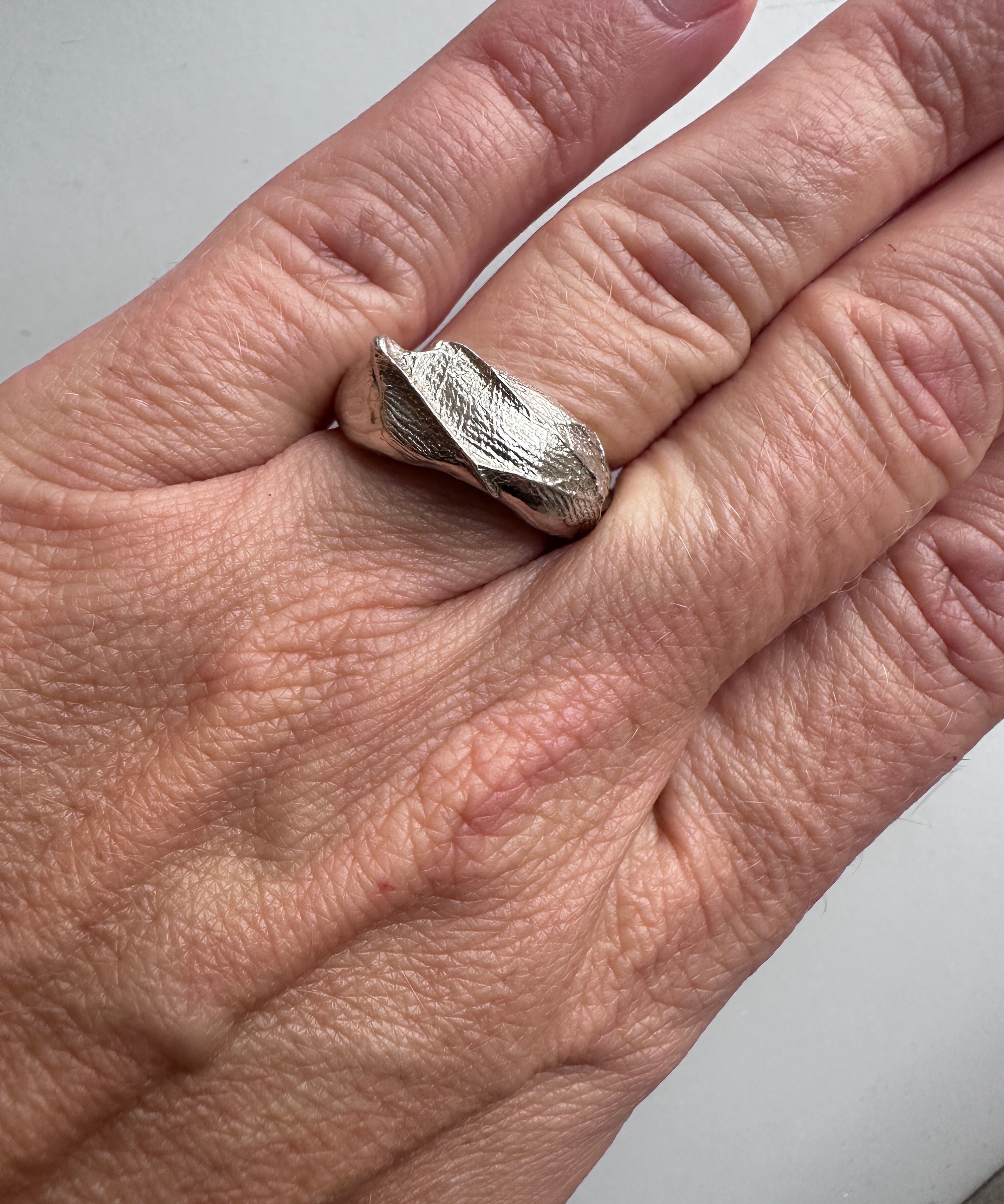 Fingerprint big chunky ring