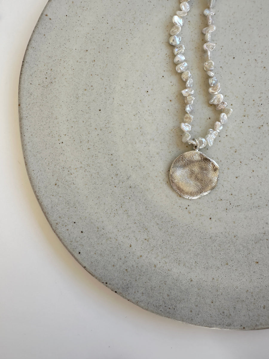 Illumi Pearl Necklace