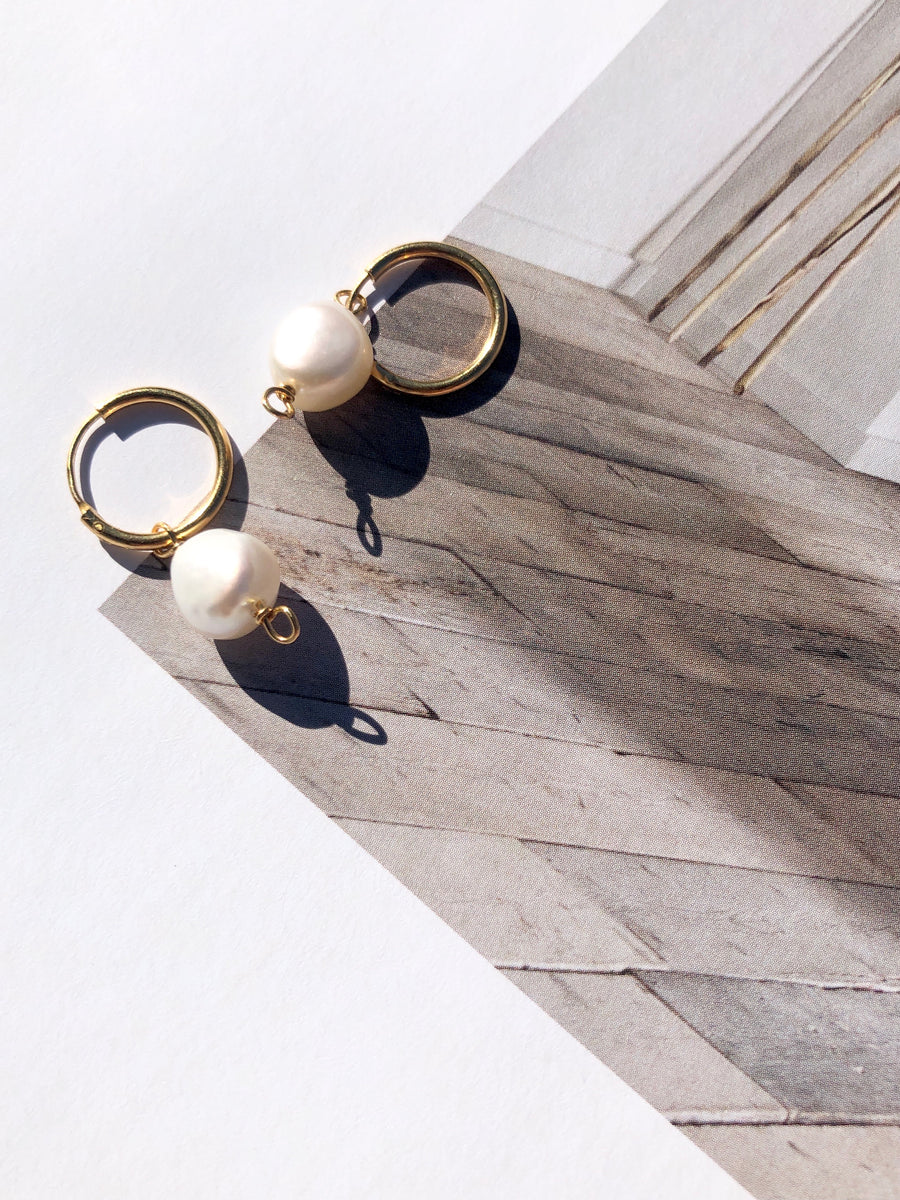Treasure baroque pearl earrings